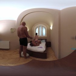 Captura de 'Lily Blossom Behind The Scenes VR Part One - Don't Stop Please - Submissive Teenager Loves Rough Sex' nº 123
