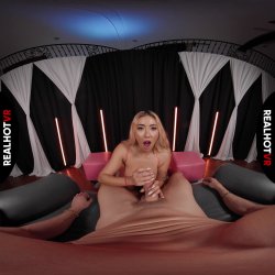 'Cyber Doll - Stripclub' screenshot nº 46
