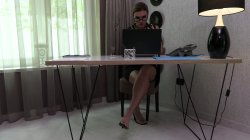 'Secretaries In High Heels & Glasses 2' screenshot nº 115