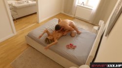 Captura de 'Cum Deep Inside Me Intense Romantic Sex With Hot MILF' nº 18