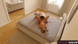 Captura de 'Cum Deep Inside Me Intense Romantic Sex With Hot MILF' nº 25