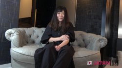 Captura de 'A relaxed interview turns personal in pure POV style' nº 2