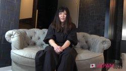 Captura de 'A relaxed interview turns personal in pure POV style' nº 3