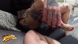 Captura de 'Bitch You Stole My Tinder Date 2 Amina Danger and Megan Inky' nº 9