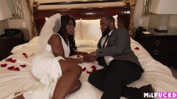 Captura de 'Bride Cucks Her New Husband on Wedding Night' nº 12