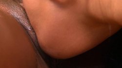'Young Black Girlfriends Who Love Pussy 2' screenshot nº 16