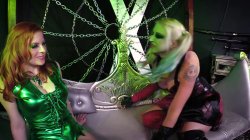 Captura de 'Harley Quinn & Poison Ivy' nº 3