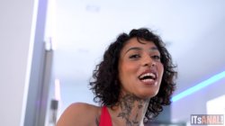 Captura de 'My First Anal Scene' nº 16