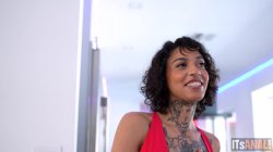Captura de 'My First Anal Scene' nº 18