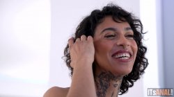 Captura de 'My First Anal Scene' nº 4