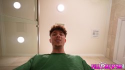 'My Talking Penis Told Me to Fuck Another Stepmom' screenshot nº 5