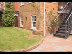 'British Rich Bitches 2' screenshot nº 62