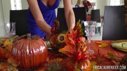 Captura de 'Erica Lauren in Thanksgiving Play Before Diner' nº 3