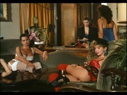 'Angelica Bella Porca e Ninfomane' screenshot nº 2