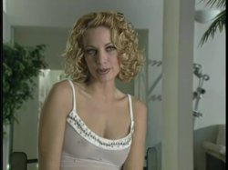 'Slave To Fashion, A' screenshot nº 135