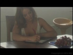 'Like Lovers Do' screenshot nº 70
