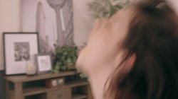 Captura de 'Young Girl's First Big Cock' nº 23