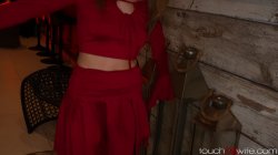 'Wifey Gets Horny on Halloween' screenshot nº 10
