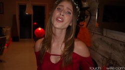 'Wifey Gets Horny on Halloween' screenshot nº 9