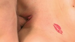 'Young & Busty' screenshot nº 87