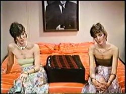 'Young Twins' screenshot nº 5