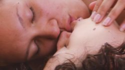Captura de 'Girls Seducing Girls' nº 58