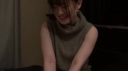 Captura de 'A Curvaceous, Easygoing Woman With A Mature Charm' nº 20