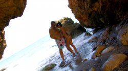 'Horny Brunettes On The Hot Beach - On Sale! Beat The Heat Flash Sale' screenshot nº 104