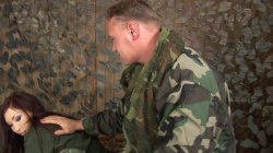 Captura de 'You're In the Army' nº 9