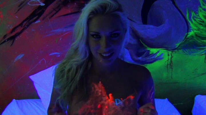 Swinger Babes Play with Glowing Body Paint Image