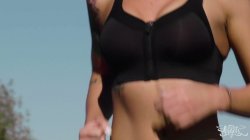'Angels In Public' screenshot nº 1