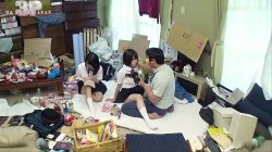 Captura de '3 Million Yen Shoot - At Home, He Films Two Virgins - First Times, Ending In Deep Creampie Keepsakes' nº 36