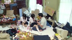 Captura de '3 Million Yen Shoot - At Home, He Films Two Virgins - First Times, Ending In Deep Creampie Keepsakes' nº 37