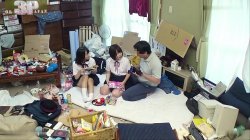 Captura de '3 Million Yen Shoot - At Home, He Films Two Virgins - First Times, Ending In Deep Creampie Keepsakes' nº 9