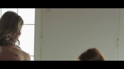 Captura de 'Erotic Moments - Woman To Woman 3' nº 11