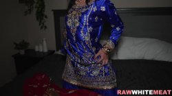 Captura de 'Indian Babe Begs for a Deep BWC Creampie' nº 2