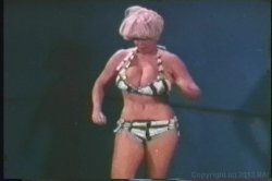 Captura de 'Candy's Big Tit Wrestling' nº 15