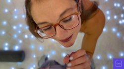 Captura de 'Mira Monroe Gets a Huge Facial From the Birthday Boy' nº 18