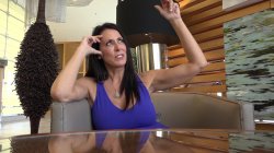 Captura de 'Real MILFs Volume One' nº 34