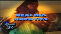 'Busty Latin Babes' screenshot nº 1