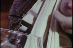 Captura de 'Lesbian Bra Busters In The 70's Vol. 3' nº 2