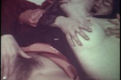 Captura de 'Lesbian Bra Busters In The 70's Vol. 3' nº 73