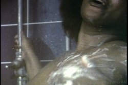 Captura de 'Lesbian Bra Busters In The 70's Vol. 3' nº 88