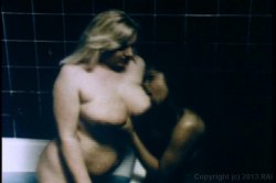 Captura de 'Lesbian Bra Busters In The 70's Vol. 3' nº 92