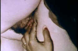 Captura de 'Lesbian Bra Busters In The 70's Vol. 3' nº 93