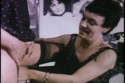 Captura de 'Lesbian Bra Busters In The 70's Vol. 3' nº 106