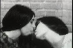Captura de 'Lesbian Bra Busters In The 70's Vol. 3' nº 129