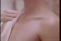'Paler Shade Of Blue, A' screenshot nº 8