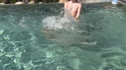 Captura de 'Summer Skinny Dipping' nº 15