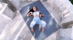 Captura de 'Yoga Pants 5' nº 4